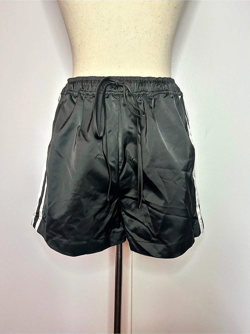 NIA Athletic Shorts in Black & White Stripe w/Drawstring Waist - Size Small